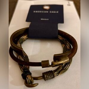 American Eagle 3 Piece Braclet Set Hook and Camo H27